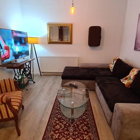 Appartement Lavendel, Ferienwohnung Mit Eigenem Eingang Wie Ein Kleines Haus Bad Salzuflen Esterno foto