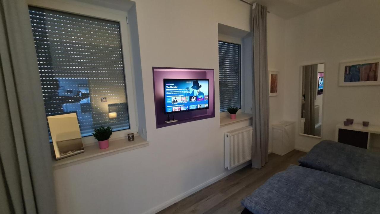 Appartement Lavendel, Ferienwohnung Mit Eigenem Eingang Wie Ein Kleines Haus Bad Salzuflen Esterno foto