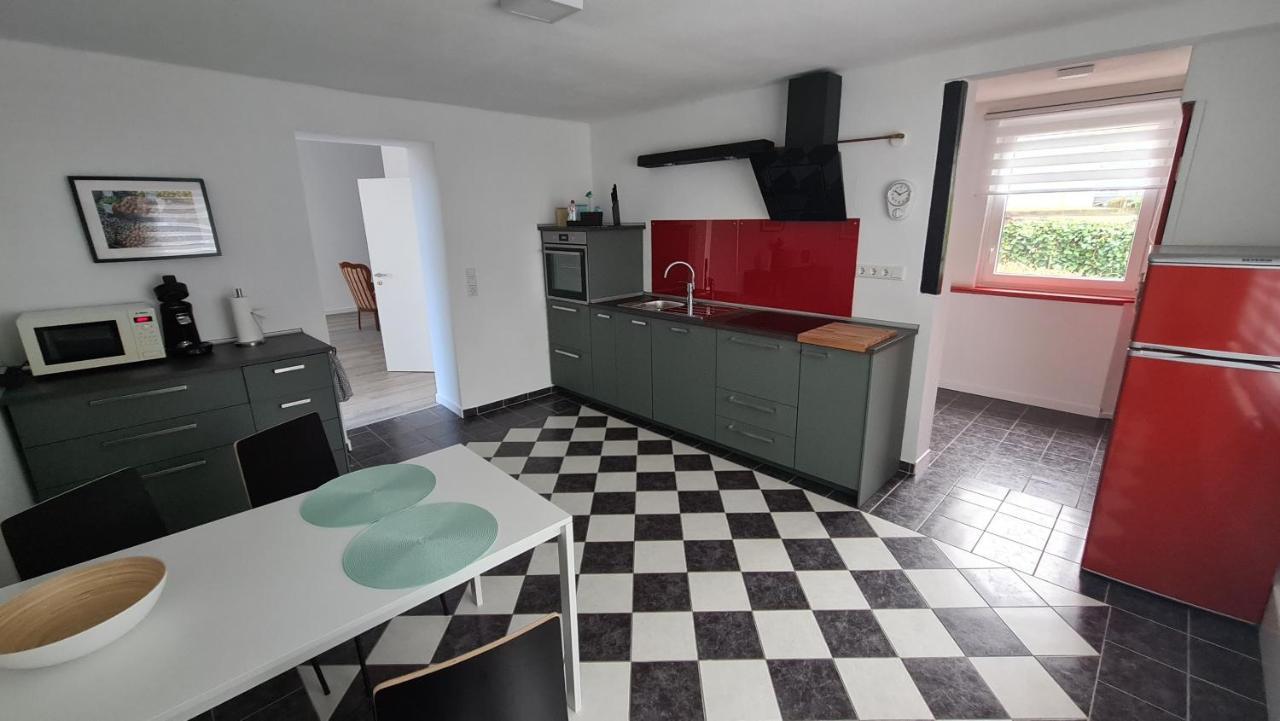 Appartement Lavendel, Ferienwohnung Mit Eigenem Eingang Wie Ein Kleines Haus Bad Salzuflen Esterno foto