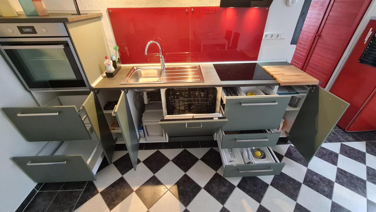 Appartement Lavendel, Ferienwohnung Mit Eigenem Eingang Wie Ein Kleines Haus Bad Salzuflen Esterno foto