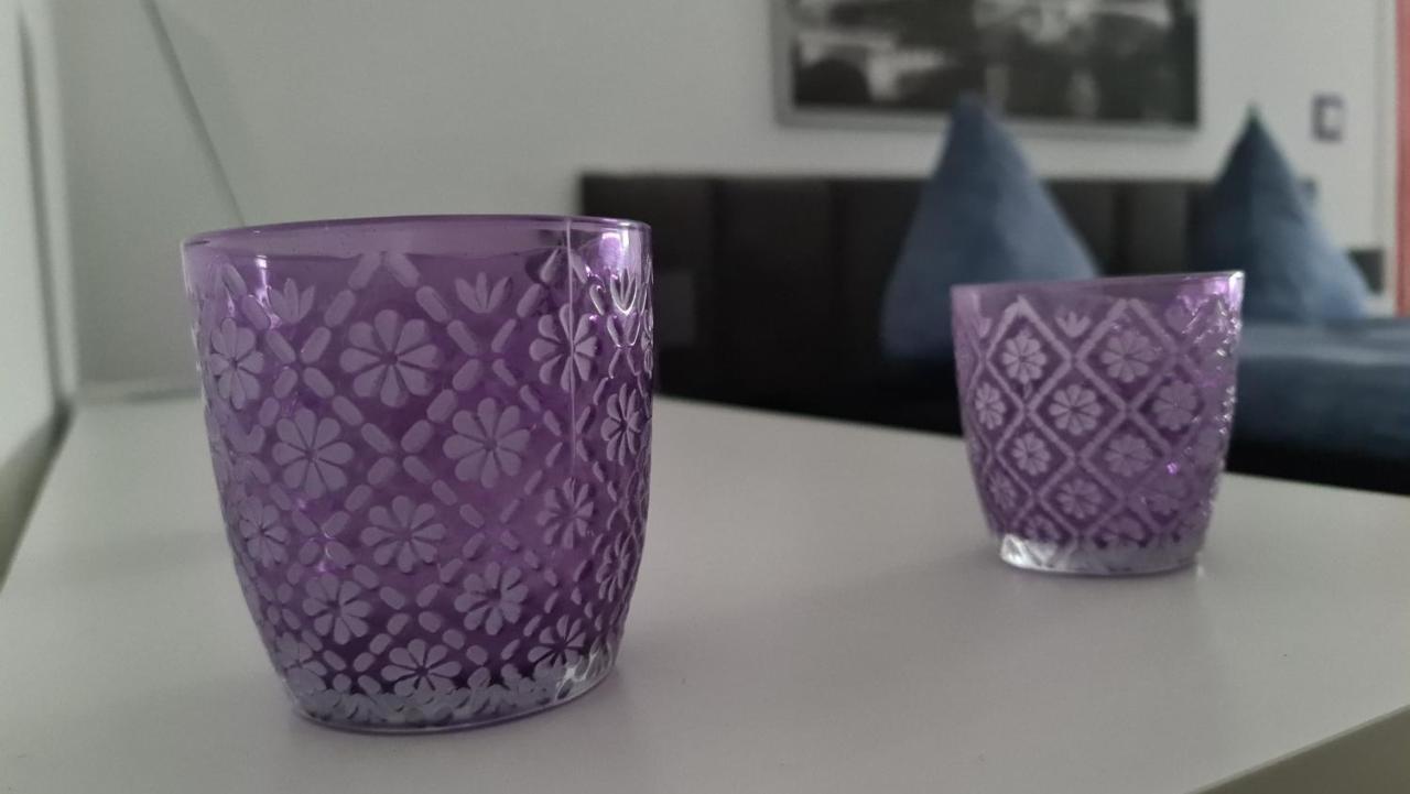 Appartement Lavendel, Ferienwohnung Mit Eigenem Eingang Wie Ein Kleines Haus Bad Salzuflen Esterno foto