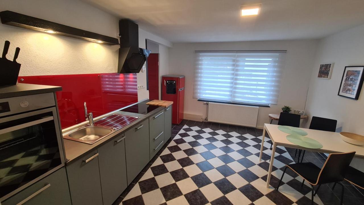 Appartement Lavendel, Ferienwohnung Mit Eigenem Eingang Wie Ein Kleines Haus Bad Salzuflen Esterno foto