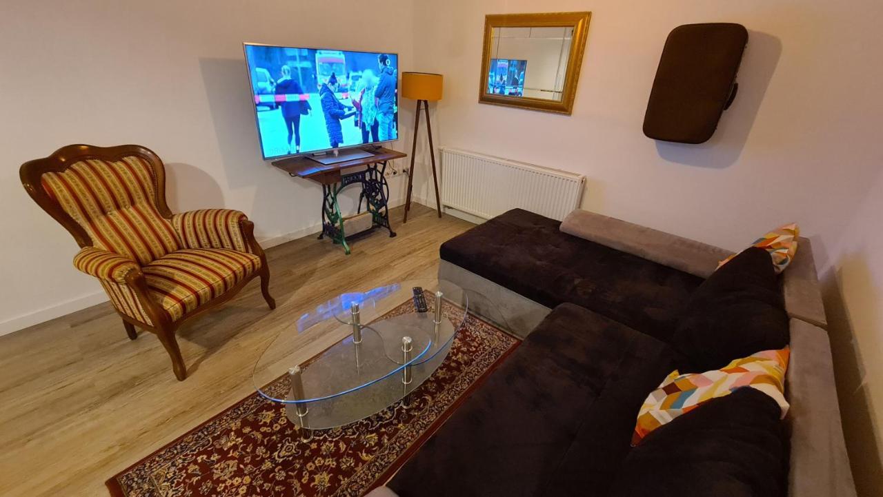 Appartement Lavendel, Ferienwohnung Mit Eigenem Eingang Wie Ein Kleines Haus Bad Salzuflen Esterno foto
